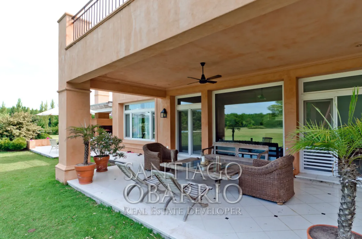 House for sale of 450m2 in haras El Argentino Farm Club Luján - jardin